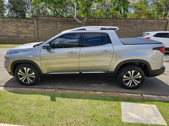 FIAT TORO 2.0 16V TURBO DIESEL VOLCANO 4WD AT9